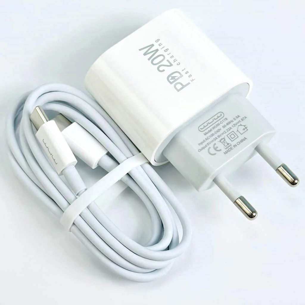 Сетевий зарядний пристрій USB-C 20W білий з кабелем Type-C