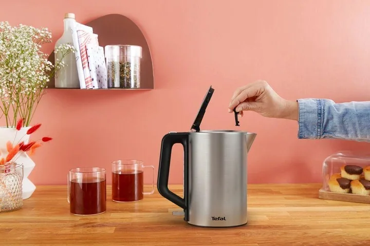 Електрочайник Tefal Нержавіюча сталь 1,7 л 2200 Вт