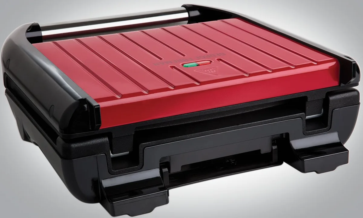 Прижимный гриль Russell Hobbs Family SteelGrill 1650Вт, 1 температурный режим, металлический корпус, красно-черный