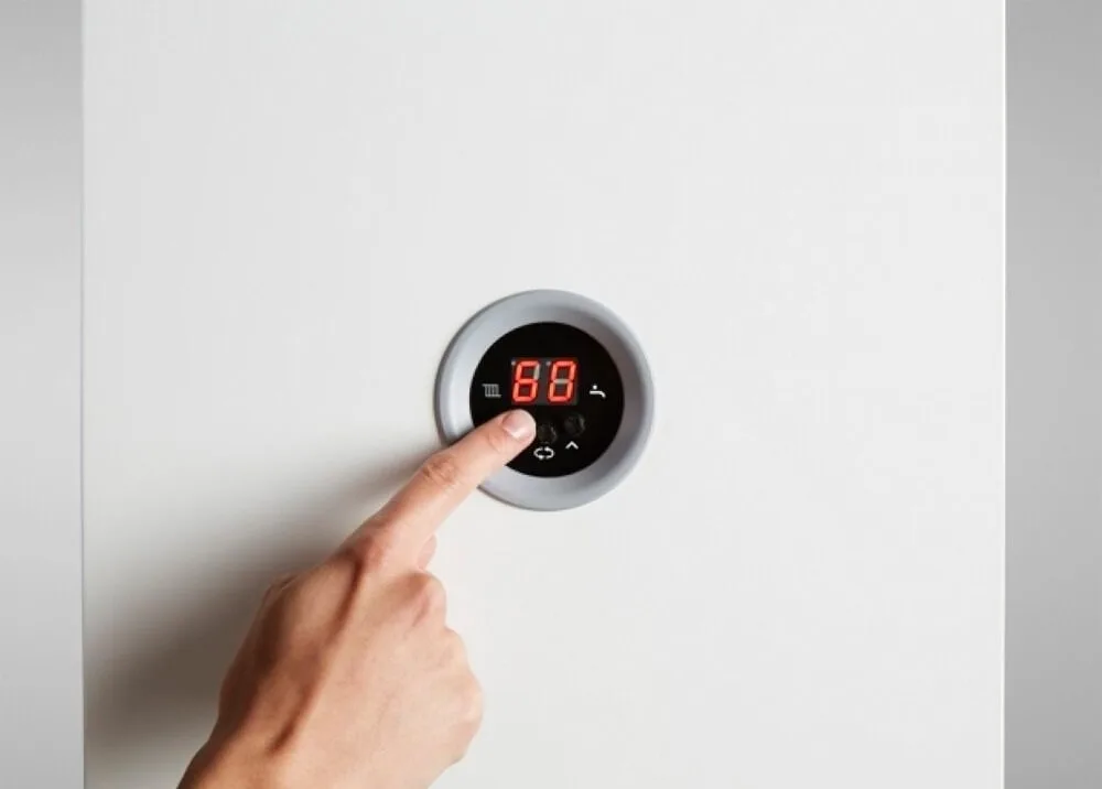Електричний котел Bosch Tronic Heat 3500, 18 кВт, 380V, одноконтурний з вбудованим насосом.