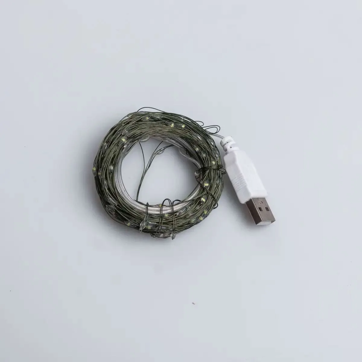 Світлодіодна гірлянда 200 LED динамічна 20 м USB IP44 біла на зеленому дроті
