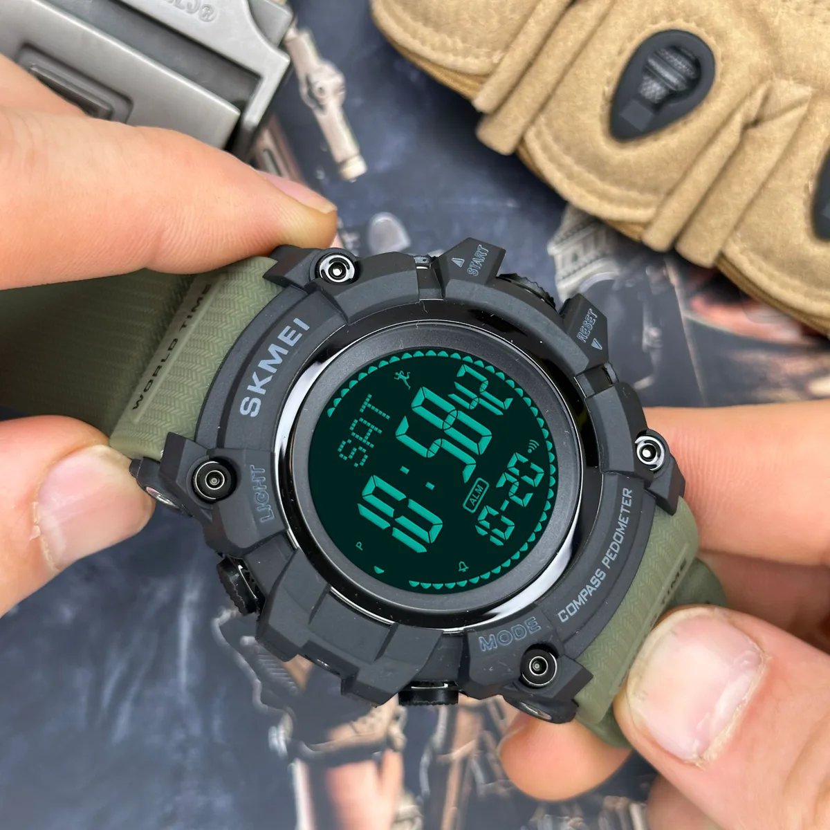 Годинники Skmei полімер 54х53 мм армійський зелені