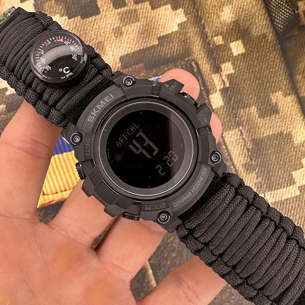 Годинники Skmei полімерні 54х53 мм чорні