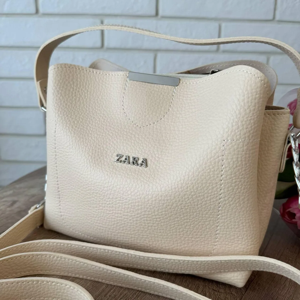 Женская мини-сумка Zara кроссбоди серого цвета экокожа 20х21,5х12 см