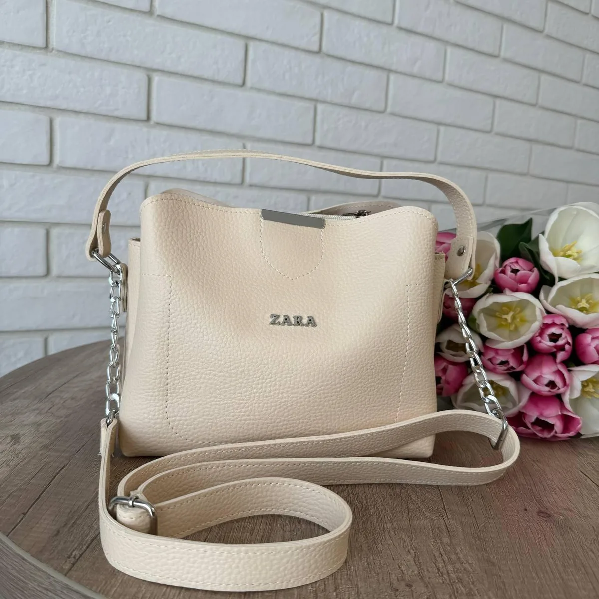 Женская мини-сумка Zara кроссбоди серого цвета экокожа 20х21,5х12 см