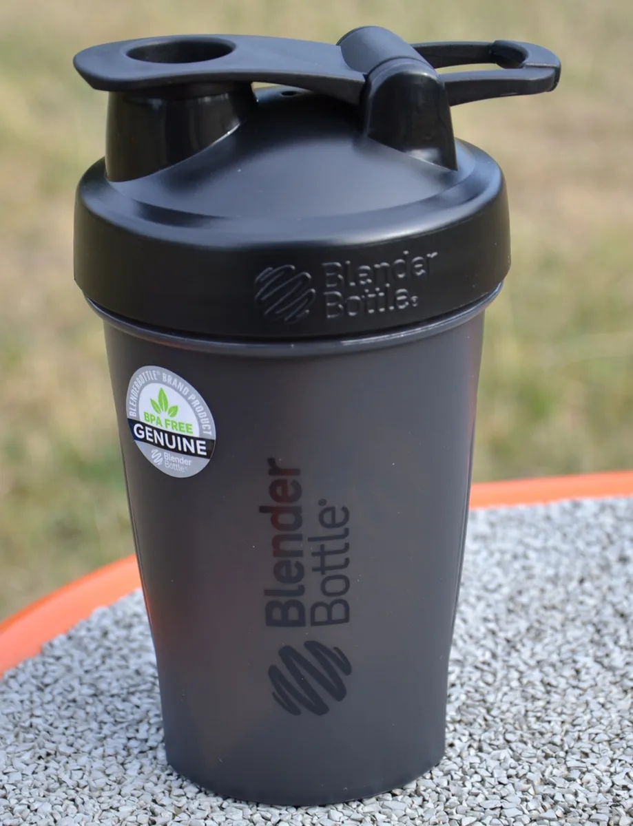 Шейкер спортивний BlenderBottle Tritan 590 мл Чорний