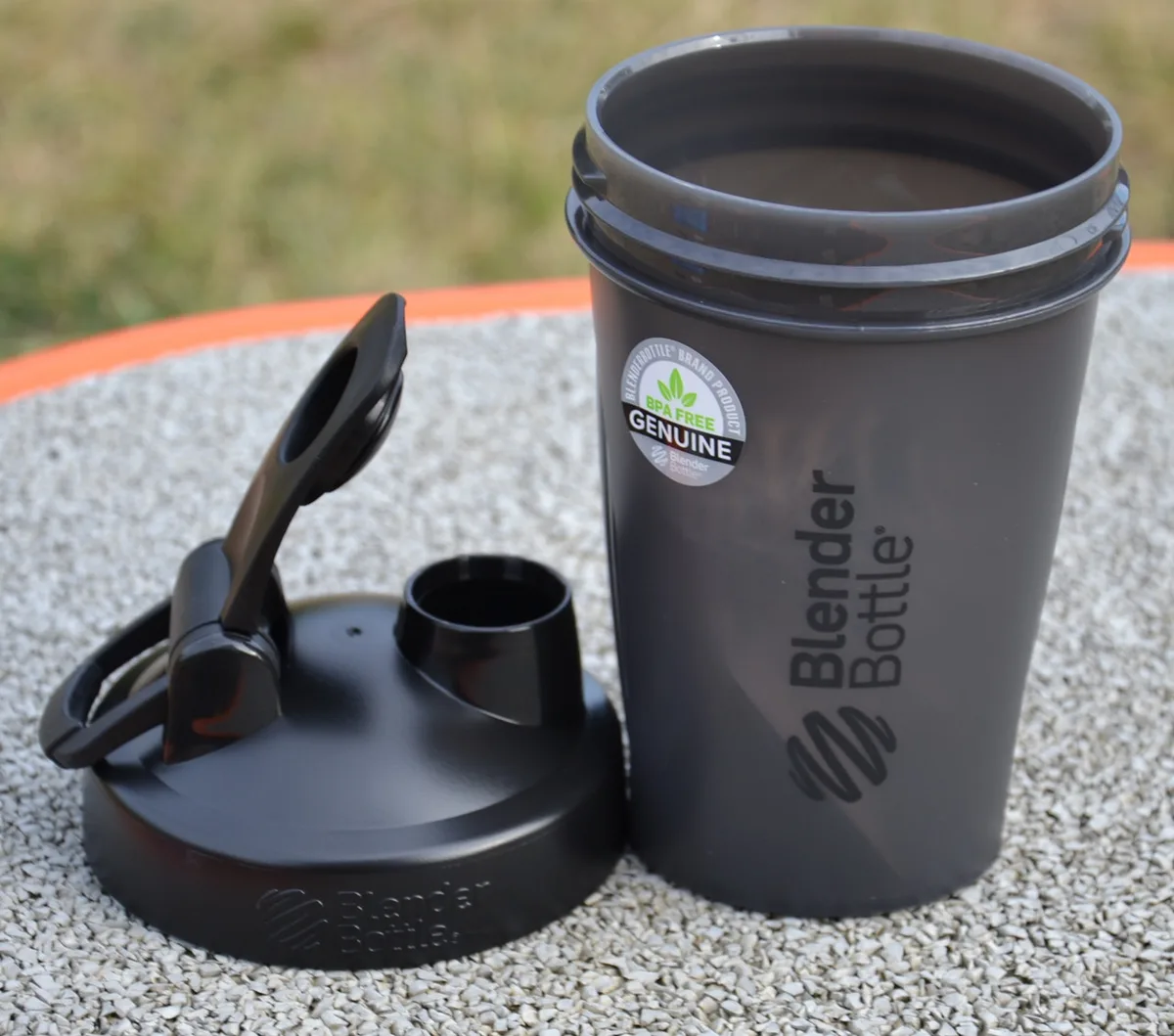 Шейкер спортивний BlenderBottle Tritan 590 мл Чорний