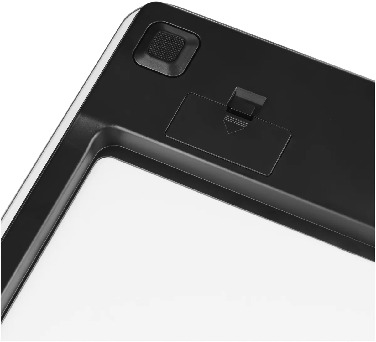 Підлогові ваги Sencor, 180 кг, живлення AAAx2, синхронізація зі смартфоном, скляна поверхня, чорний колір.