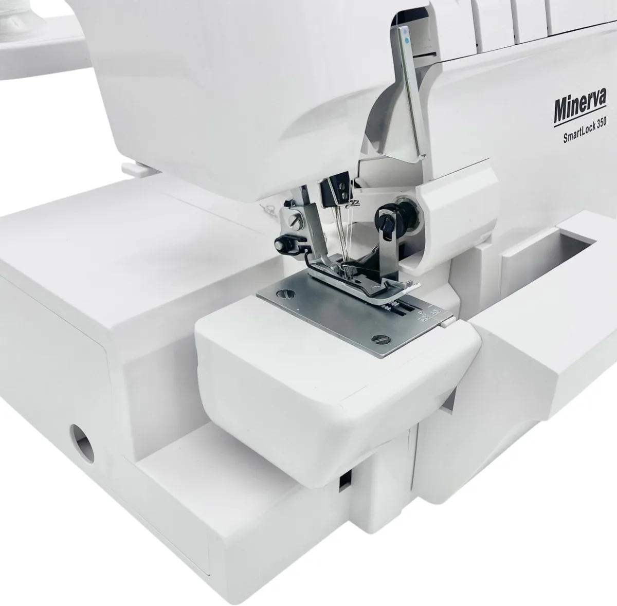 Оверлок Minerva 2 3 4 нитковий 91Вт 1200 стібків/хв білий