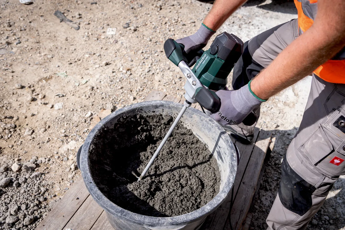 Строительный миксер Metabo RWE 1200, 1200 Вт, 0-900 об/мин, М14, 120 мм, для 30 л, 34 кг