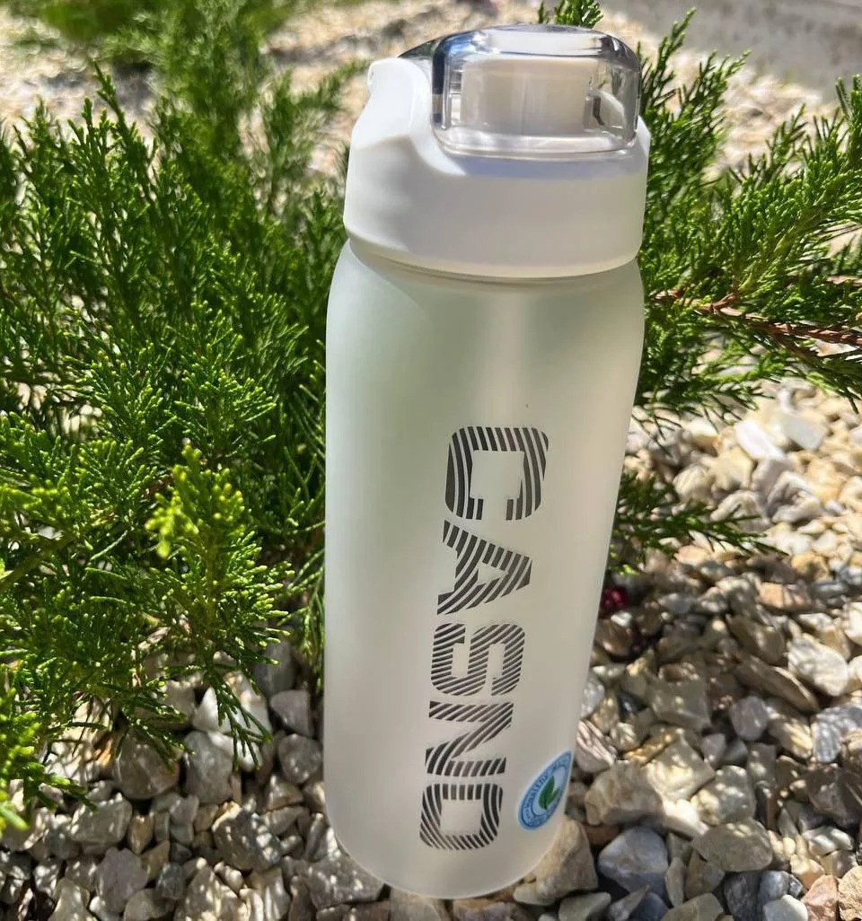 Пляшка для води Casno пластикова 800 мл біла