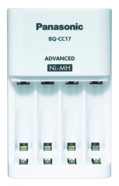 Зарядний пристрій Panasonic Advanced Charger+ Акумулятор Eneloop NI-MH  AA 2000 мАг, 4 шт.