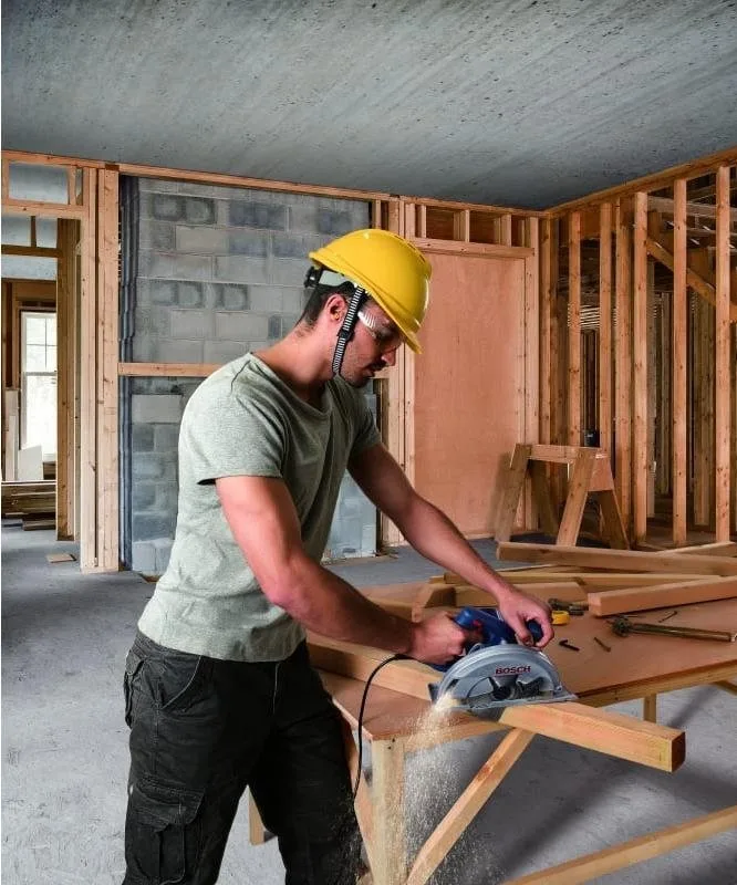Дискова пила Bosch Professional GKS 140, 1400 Вт, 184 мм, 3.7 кг, 20 мм + пиляльний диск Eco для дерева.