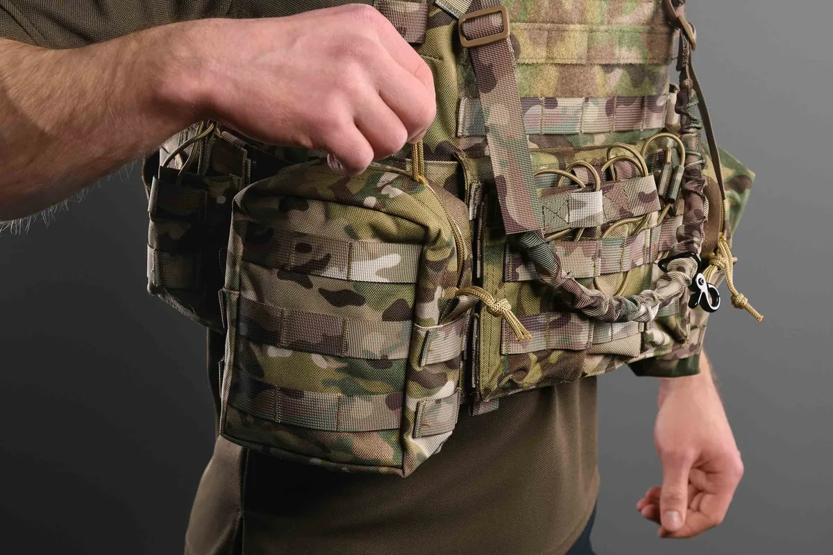 Плитоноска 2Е, Тип 1, з кишенями для бічного захисту і підсумками, Молле, камуфляж