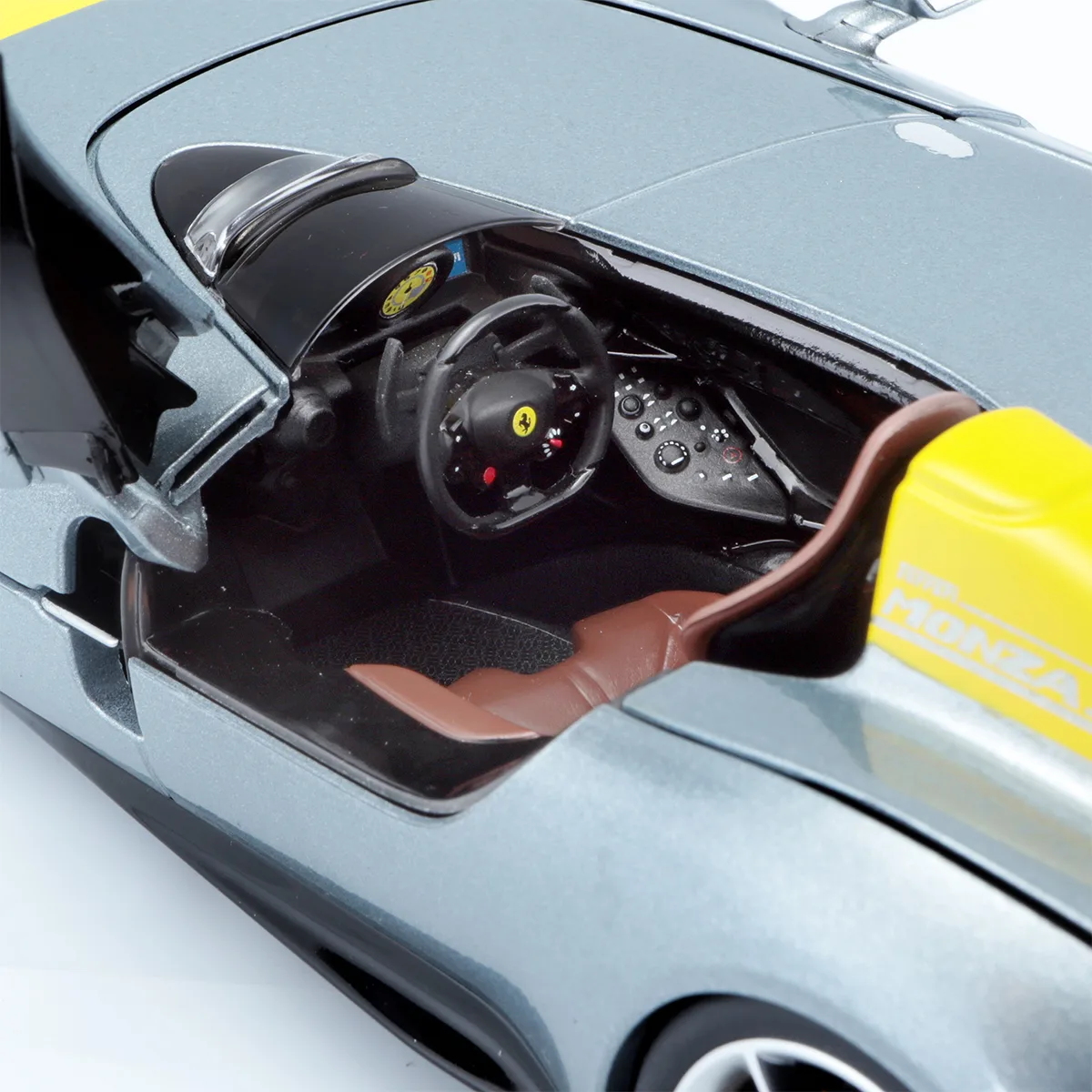 Автомодель Bburago металевий 1:18 сірий