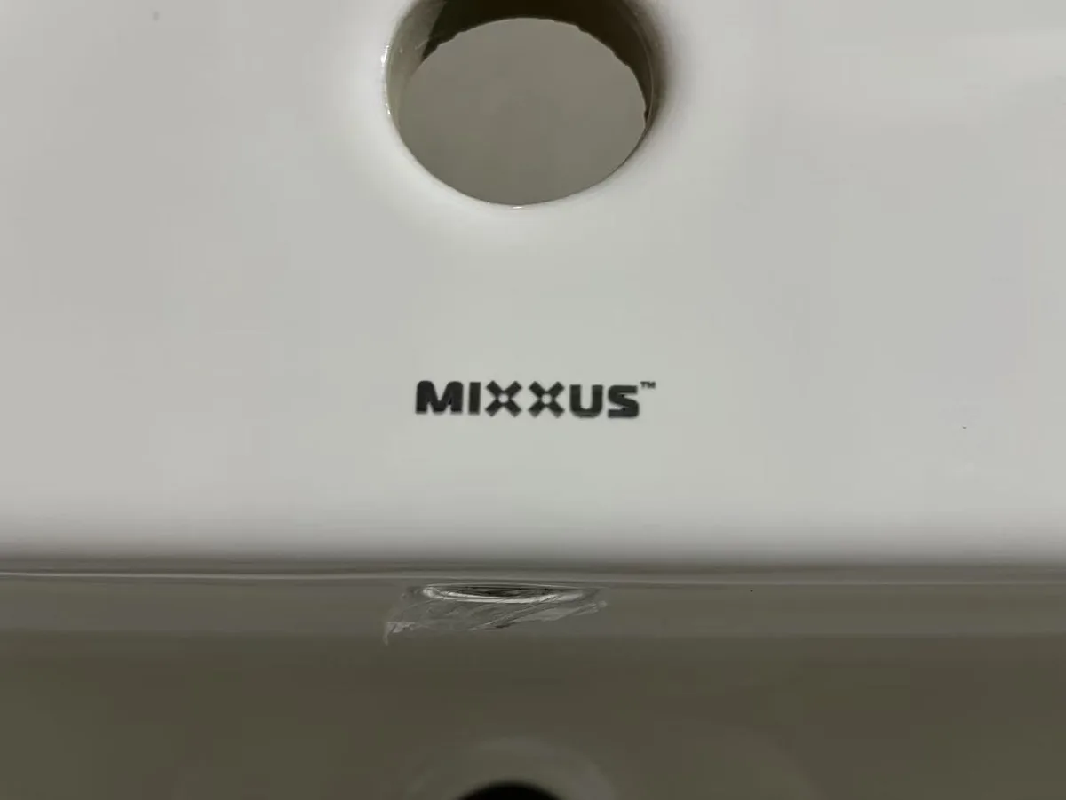 Раковина меблева MIXXUS PREMIUM санітарна порцеляна 700х480х190 мм Білий
