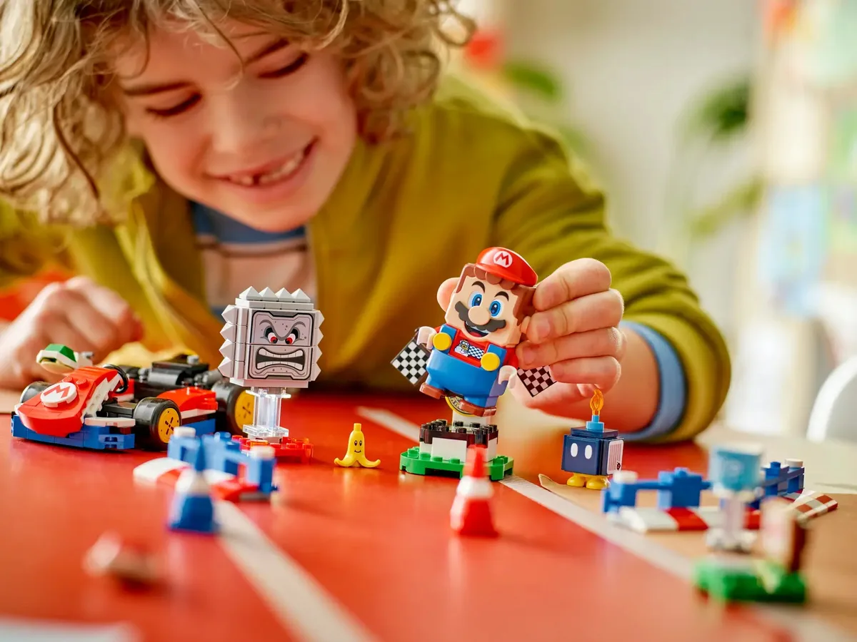 Конструктор LEGO Super Mario Mario Kart – Interactive LEGO® Mario та Standard Kart