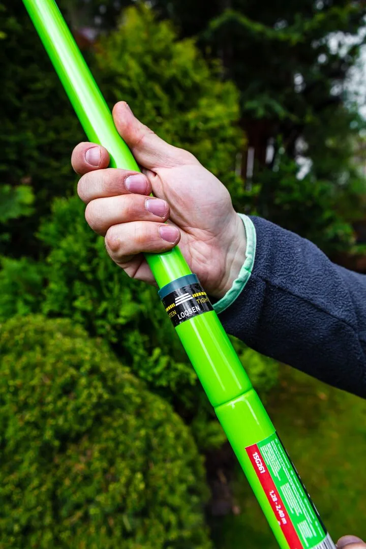 Телескопічна штанга для секатора Verto 15G260, регульована 1300-2400 мм.