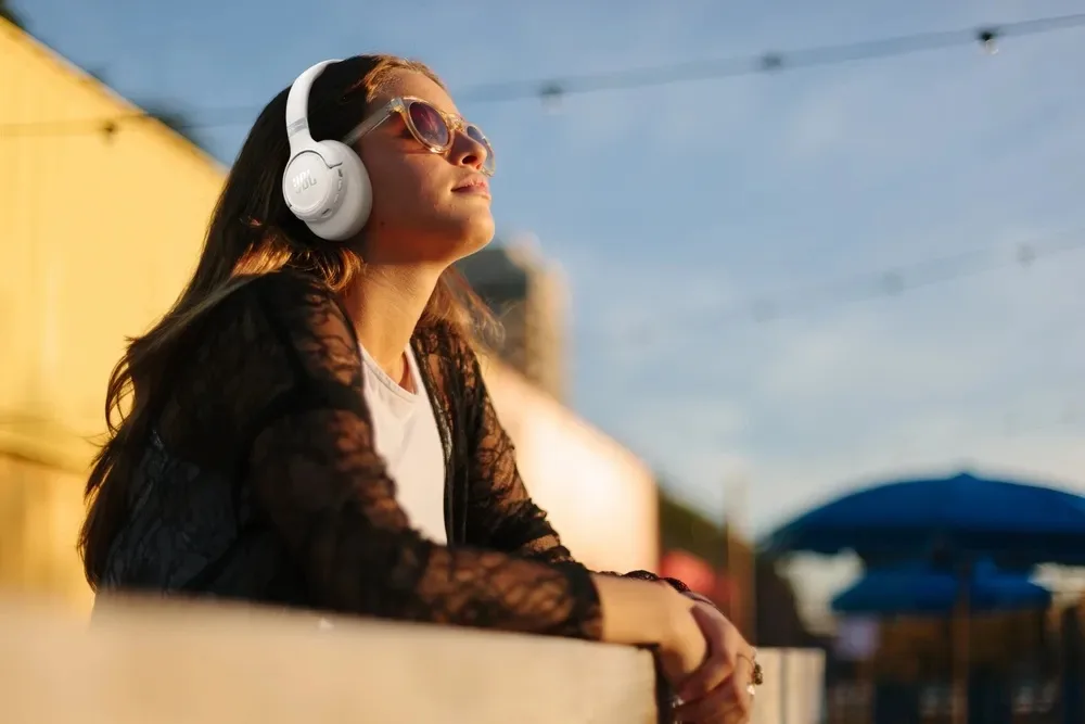 Гарнітура JBL Бездротові накладні 40 мм Білий