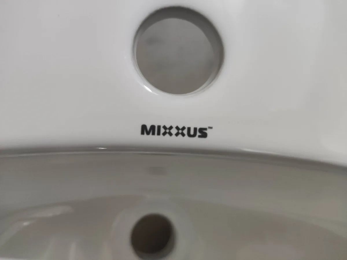 Раковина Mixxus Premium керамічна 515х460х200 мм біла з отвором під змішувач та переливом