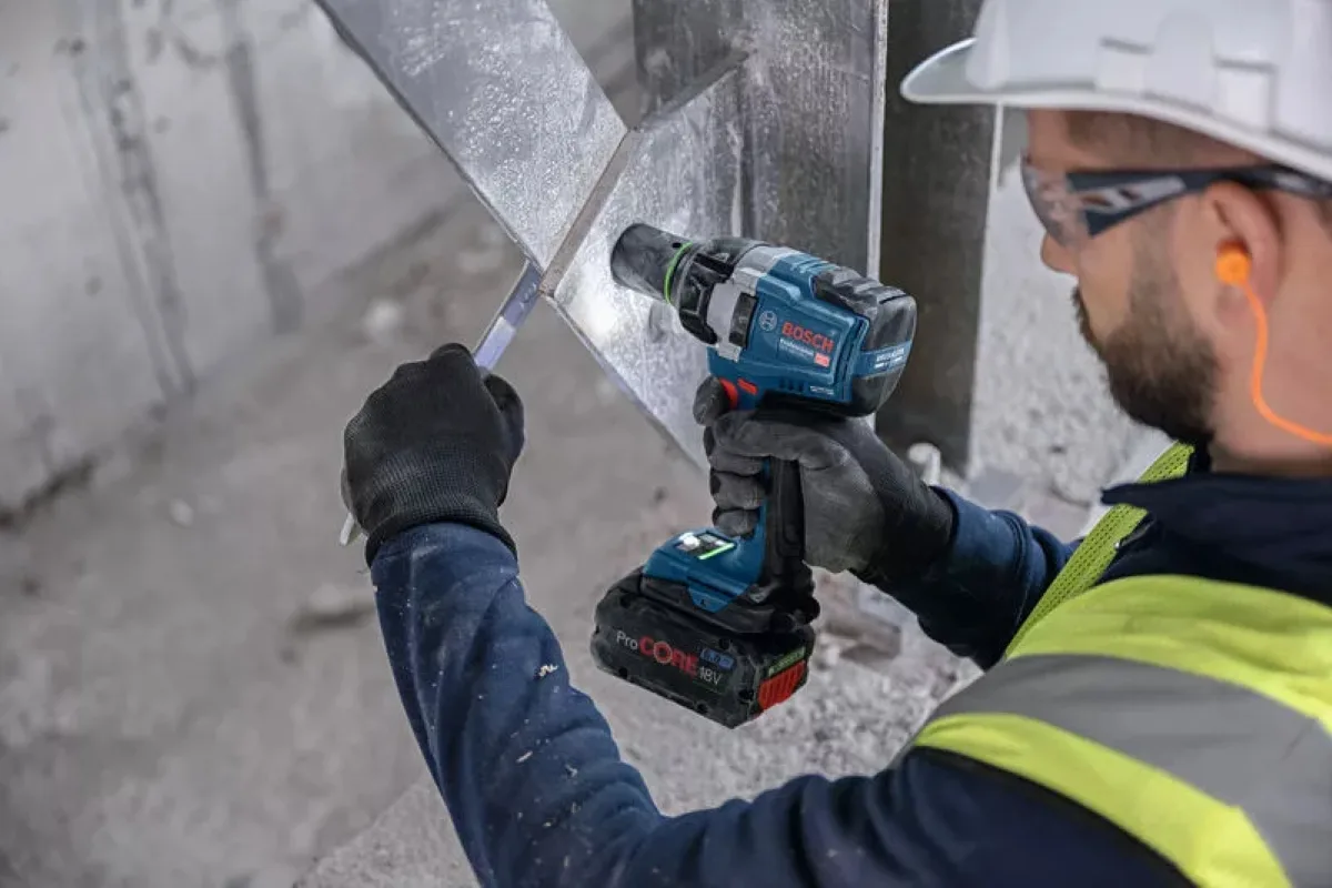 Гайковерт ударний акумуляторний Bosch Professional 18В 750Нм для гвинтів і гайок M12-M22 електричний інструмент