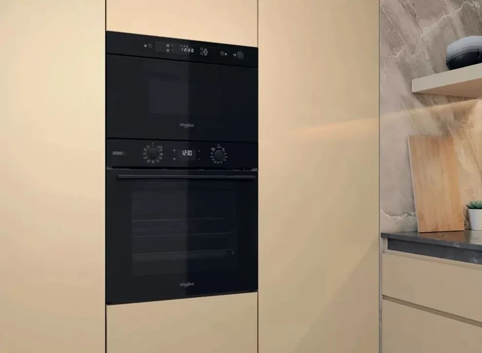 Микроволновая печь Whirlpool соло электронная 22 л 750 Вт черная