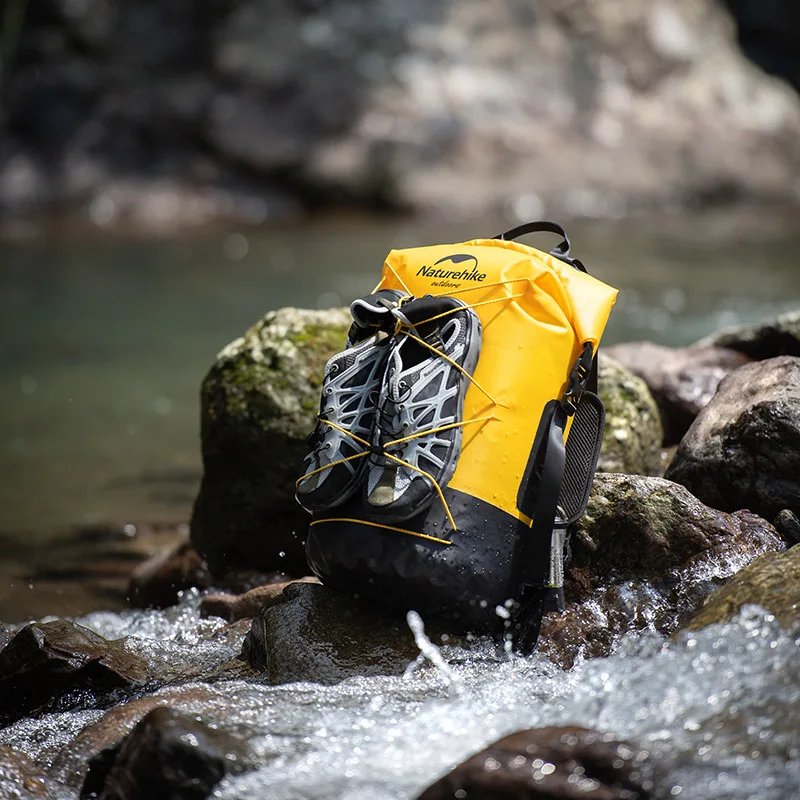 Водонепроникний рюкзак Naturehike нейлон 20л жовтий 36х61 см