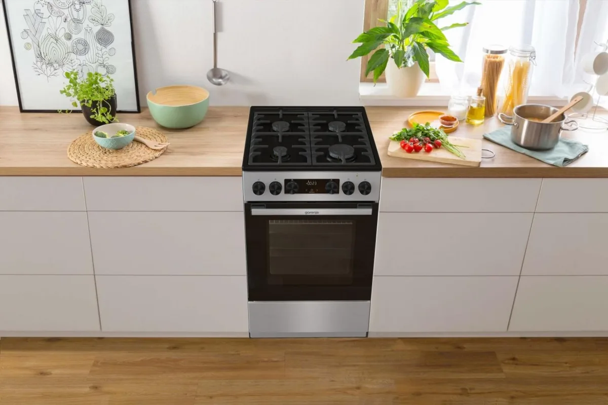 Плита Gorenje комбінована 70л 50x60см з дисплеєм чавунна духовка для приготування їжі кухонна плита