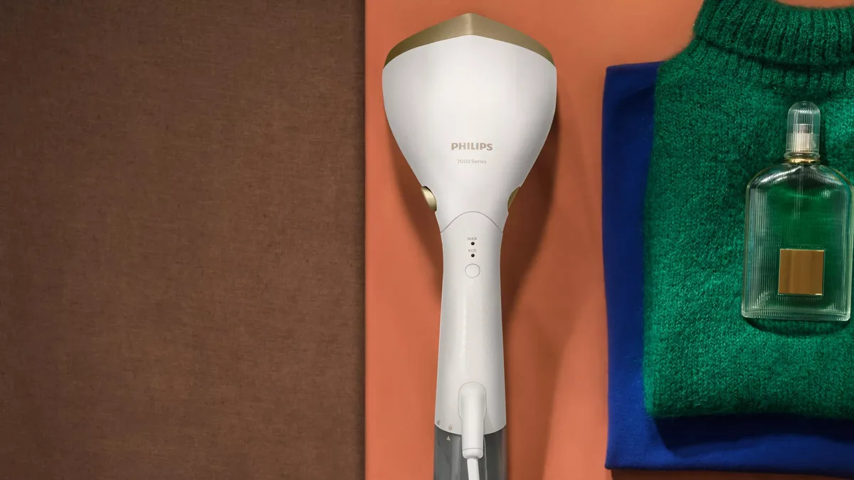 Парогенератор Philips компактный Series 7000, 1500Вт, объем резервуара 100 и 200мл, мощный паровой удар -28°C, в комплекте перчатка и чехол, нержавеющая сталь.