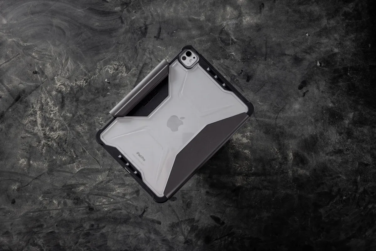 Чехол UAG для iPad Pro 11"(Gen 5, 2024), Plyo, Черный/Ледяной