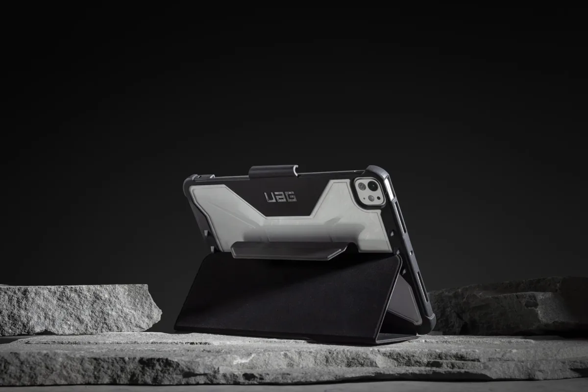 Чехол UAG для iPad Pro 11"(Gen 5, 2024), Plyo, Черный/Ледяной