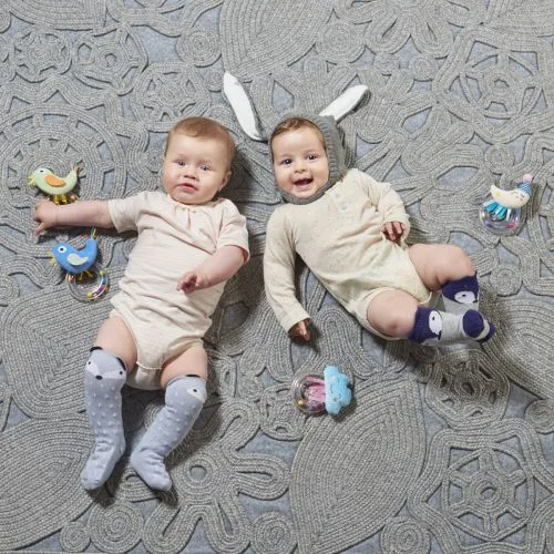 Брязкальце Сонний Місяць Taf Toys Плюшева іграшка для новонароджених з безпечними елементами для розвитку.