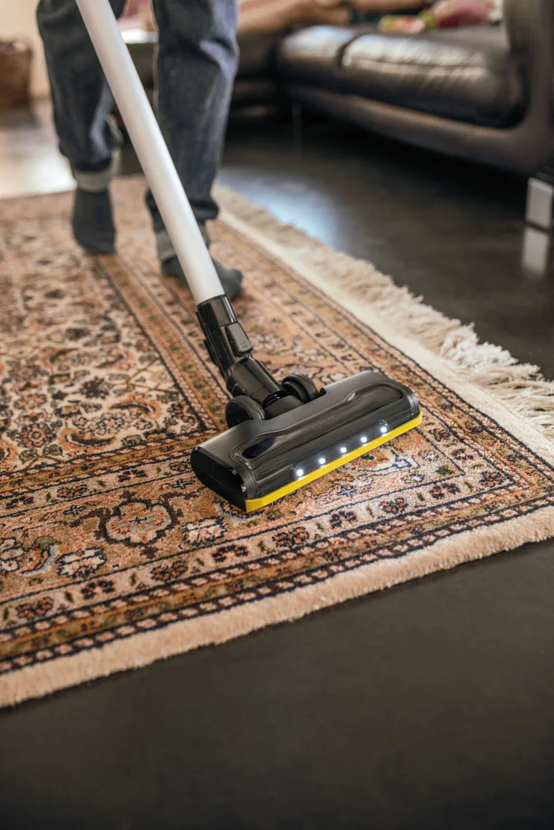 Безпровідний пилосос Karcher VC 6 CORDLESS OURFAMILY, об'єм контейнера - 0,8 л, автономна робота до 50 хв, вага - 2,5 кг, фільтр Н