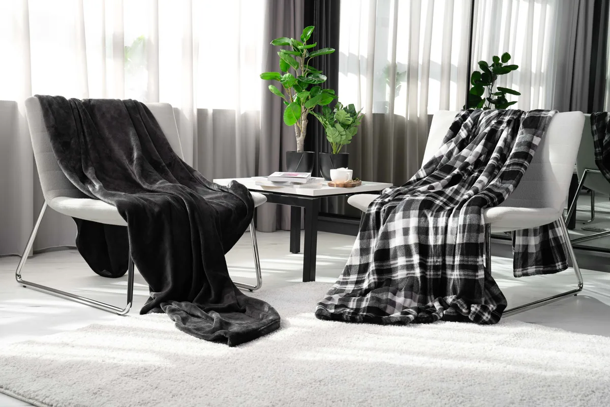 Плед ARDESTO Flannel 160х200см темно-сірий мікрофібровий плед для спальні вітальні дитячої декор