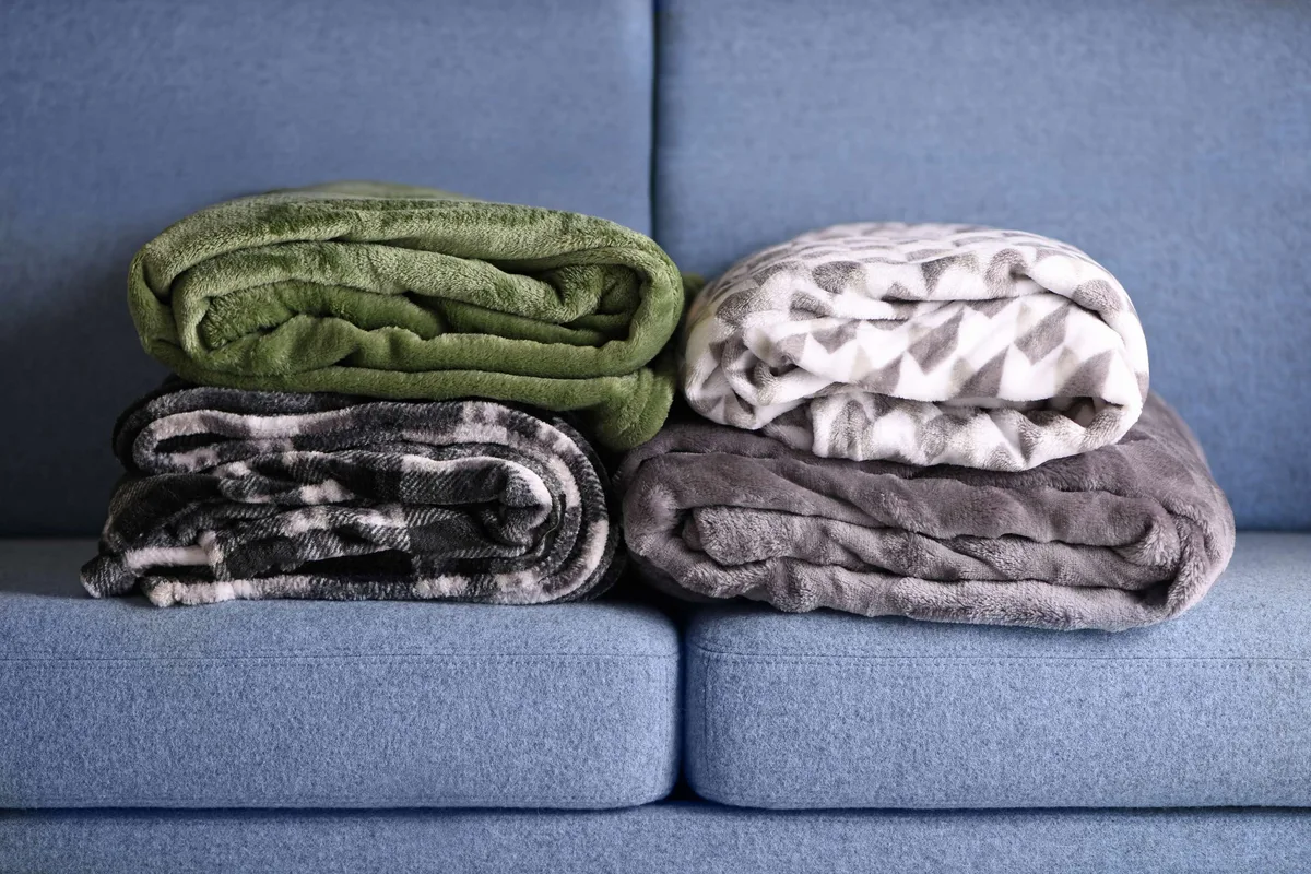 Плед ARDESTO Flannel 160х200см темно-сірий мікрофібровий плед для спальні вітальні дитячої декор