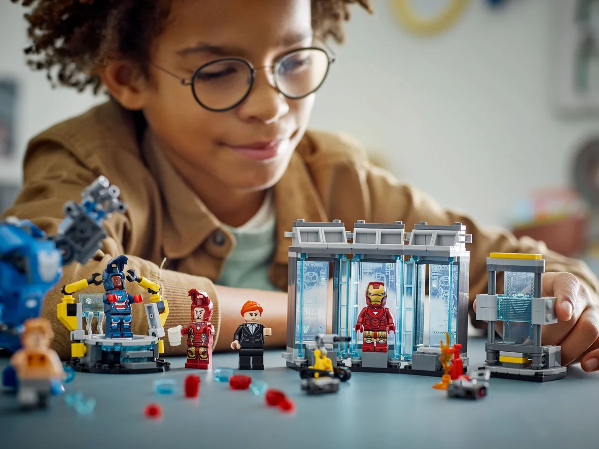 Конструктор LEGO Super Heroes 3 мініфігурки 3 броньові капсули різнокольоровий