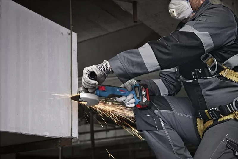 Шліфмашина кутова акумуляторна Bosch 125мм 18В 1.6кг для шліфування різання металу та плитки