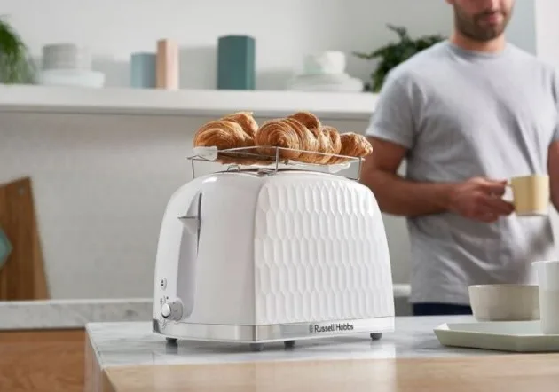 Тостер Russell Hobbs пластик 19,6х26,8х18,5 см Білий