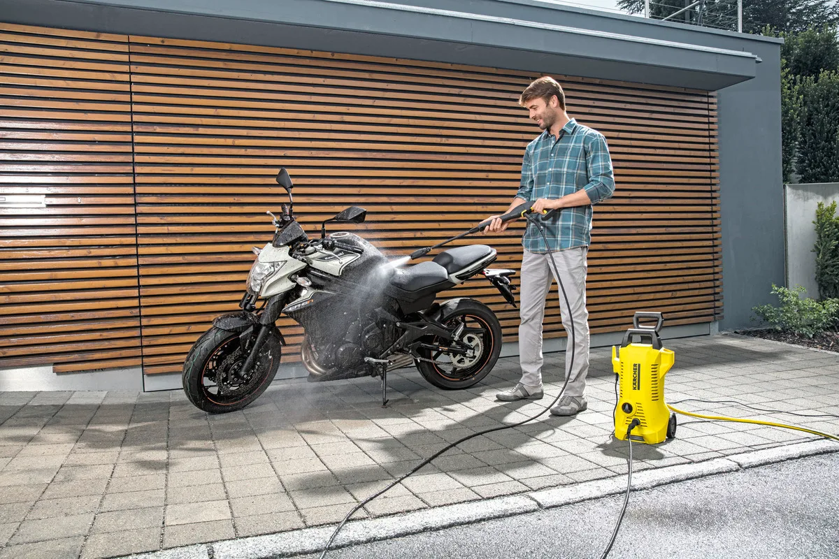 Мийка під високим тиском Karcher K2 Power Control 1400Вт, 110бар, 360л/год, шланг 5м, вага 4.34кг.