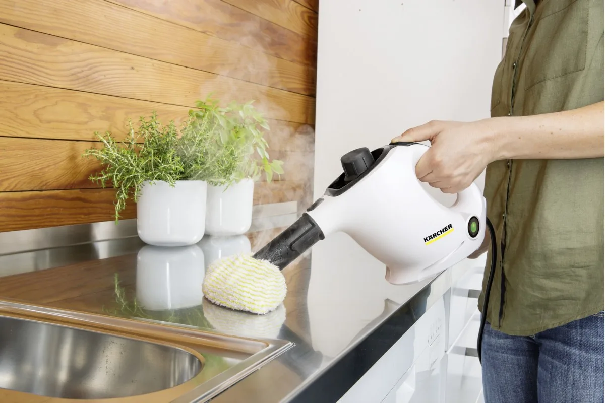 Пароочисник Karcher SC 1, 1200 Вт, 200 мл, 3 бар, білий - компактний паровий очищувач Karcher SC 1, потужність 1200 Вт, ємність 20