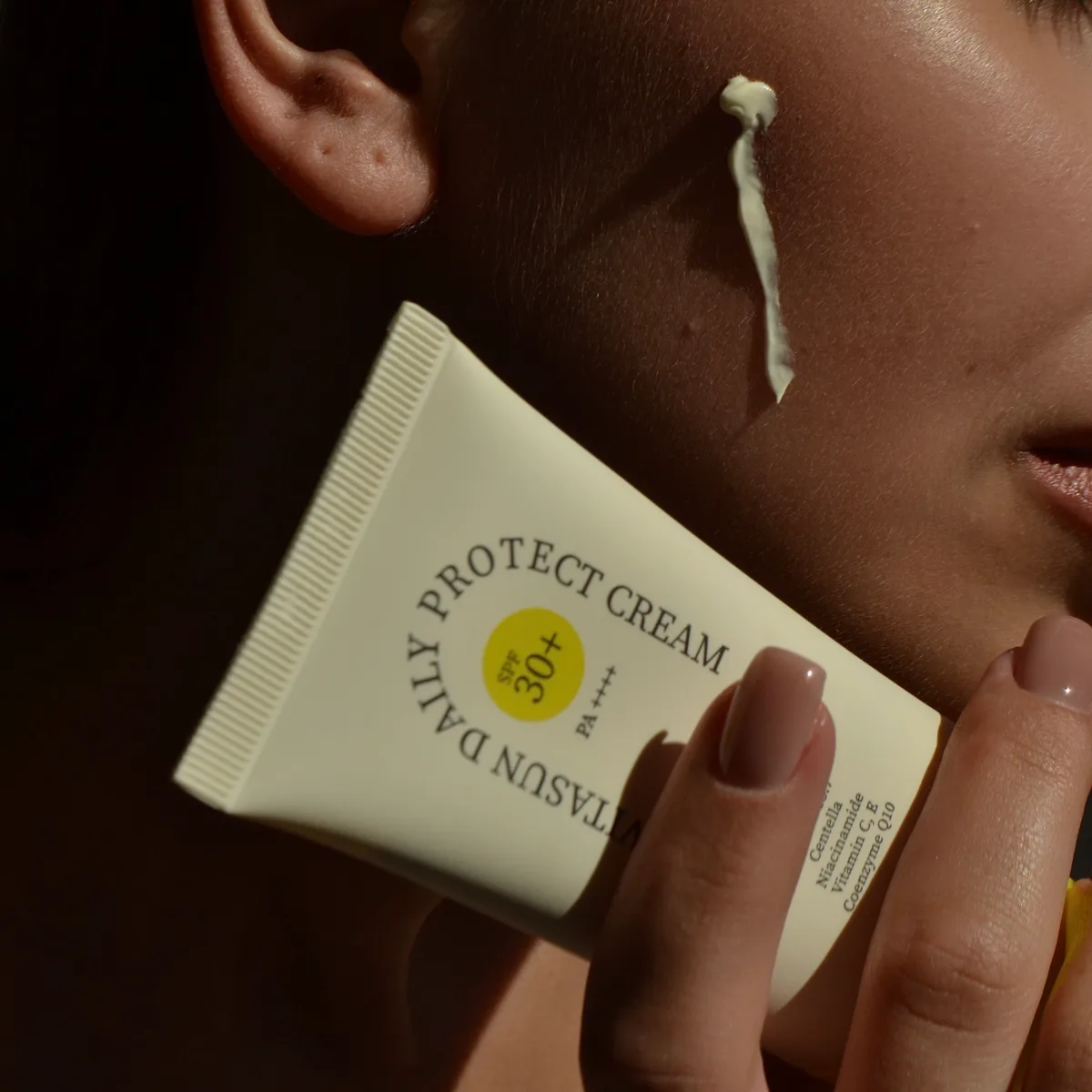 Сонцезахисна мінеральна пудра прозора з SPF 30 + Сонцезахисний крем для обличчя SPF 30+