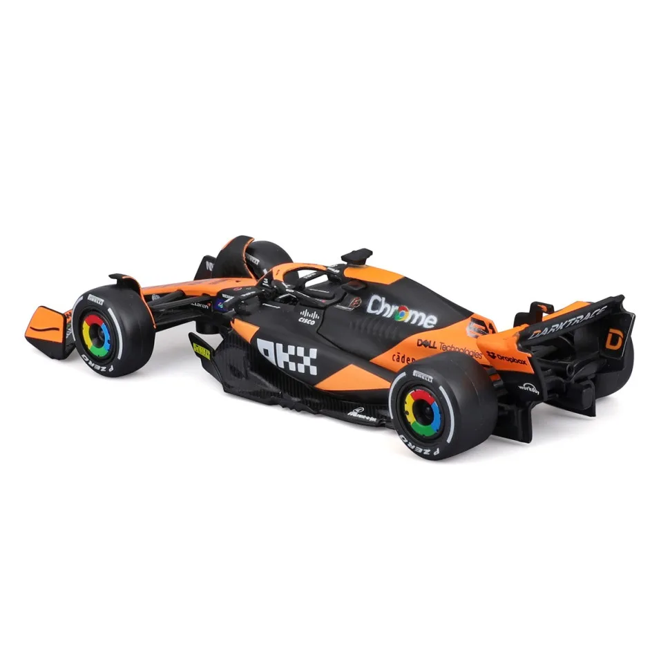 Автомодель Bburago металевий 1:43 чорно-жовтогаряча McLaren F1 MCL38 2024