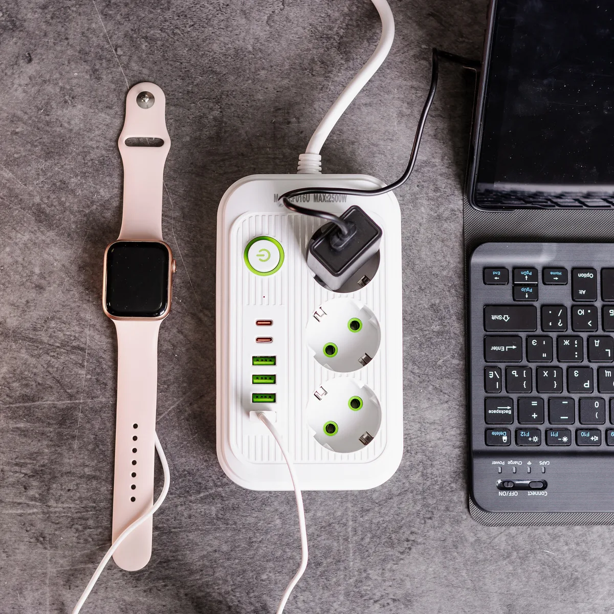 Сетевой фильтр удлинитель 2 7 м 3 розетки 4 USB 2 Type-C белый термостойкий ABS пластик