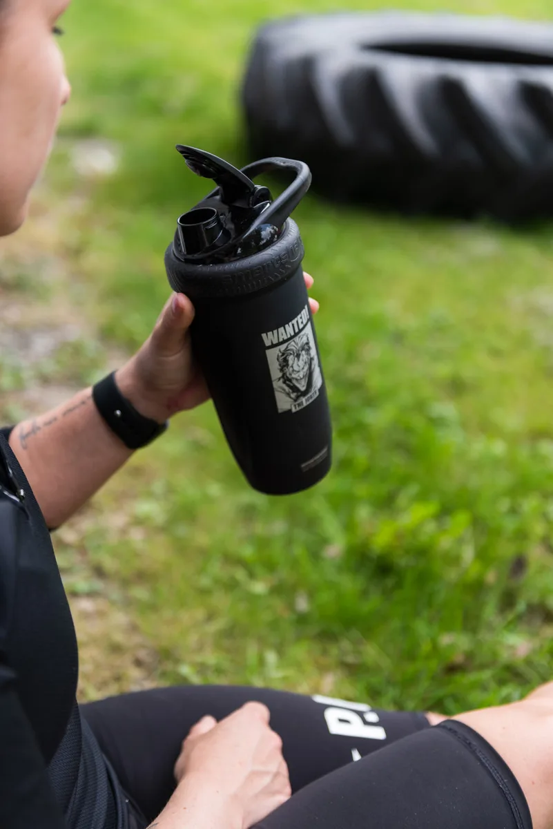 Шейкер спортивний SmartShake нержавіюча сталь 900 мл чорний