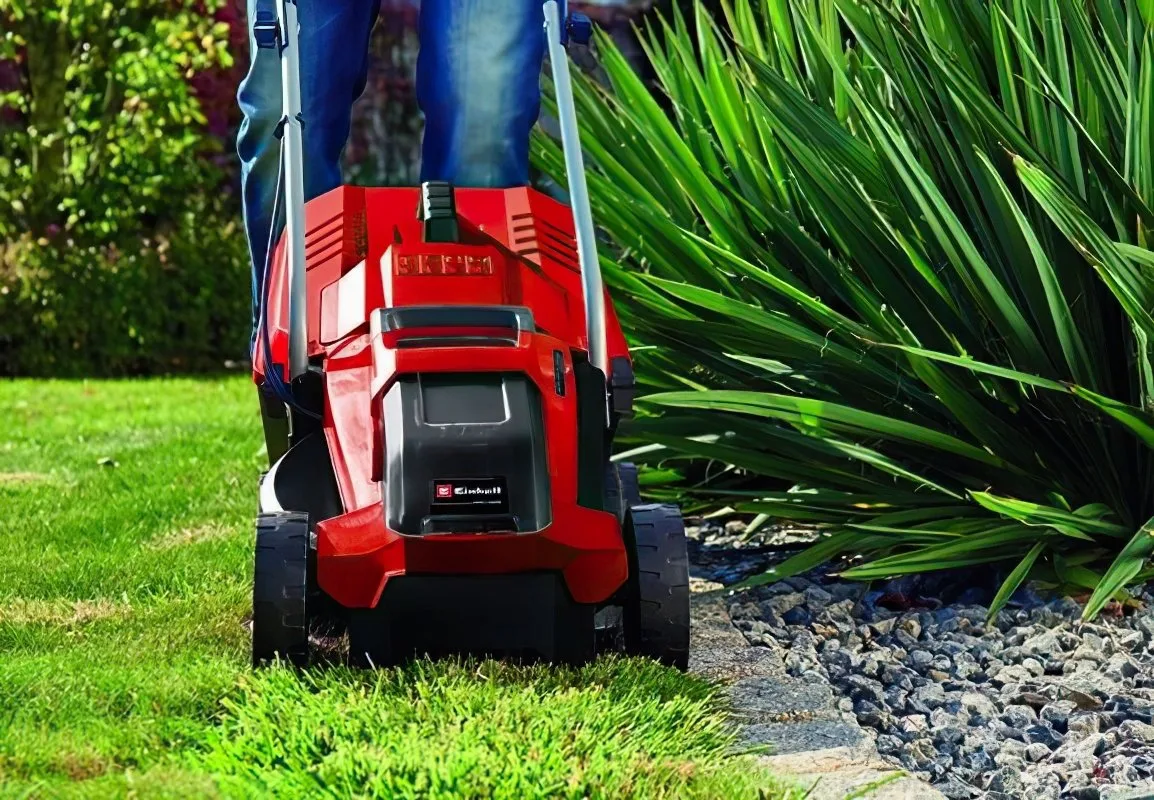 Акумуляторна газонокосарка Einhell PXC GE-CM 18/32 Li, 18В, ширина 32 см, об'єм травозбірника 25 л, висота скошування 30-70 мм, ва