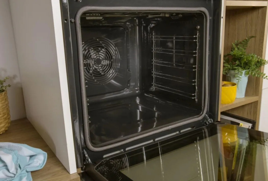 Електрична духовка Gorenje 77 л чорна піролітичне очищення 59,5х59,5 см