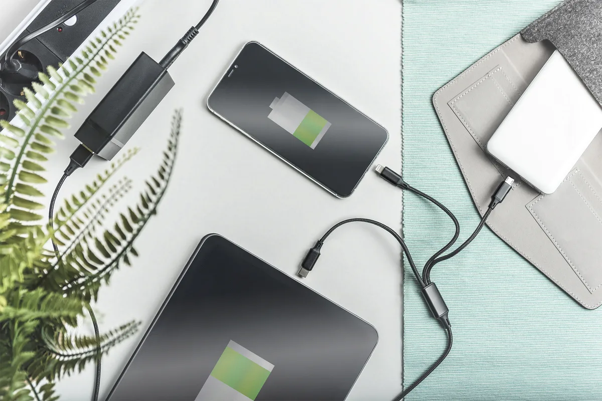 Кабель DIGITUS USB-A > Lightning/USB-С/micro USB, мультизарядний 3-в-1, заряджання/синхронізація 1м, чорний