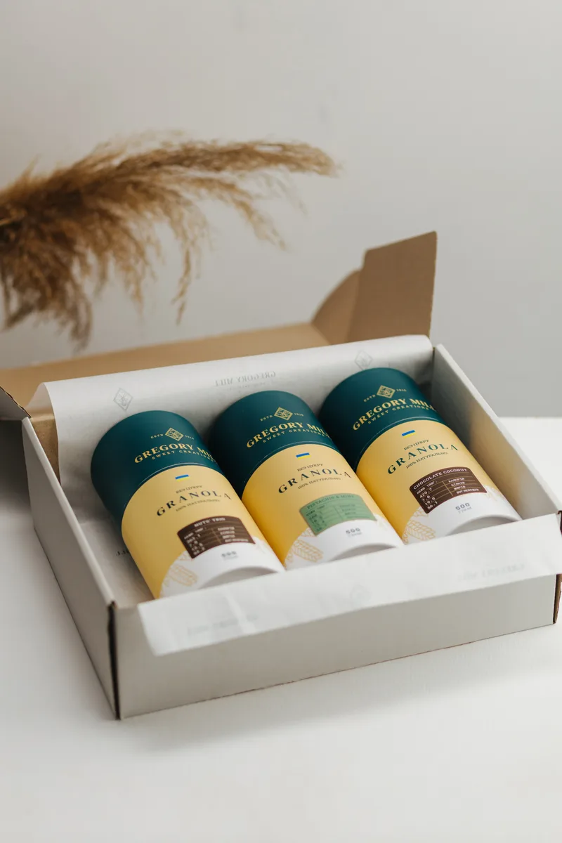 Подарунковий набір граноли Nuts Trio, Pistachio&Mint & Chocolate Coconut