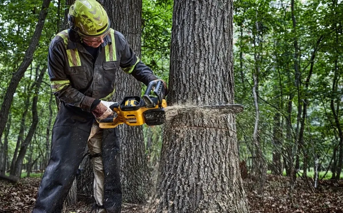 Акумуляторна ланцюгова пила DeWalt 54В XR FLEXVOLT з шиною 50 см OREGON 3/8 1.3 мм, вага 5.7 кг, без батареї та зарядного пристрою