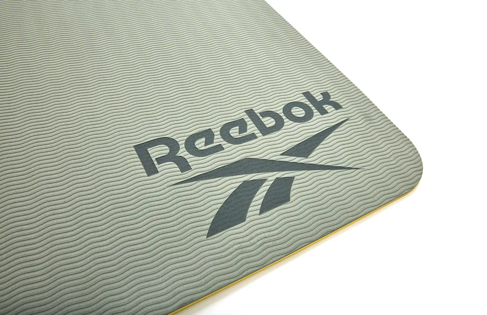 Двосторонній килимок Reebok поліестер 176х61х0,6 см зелений